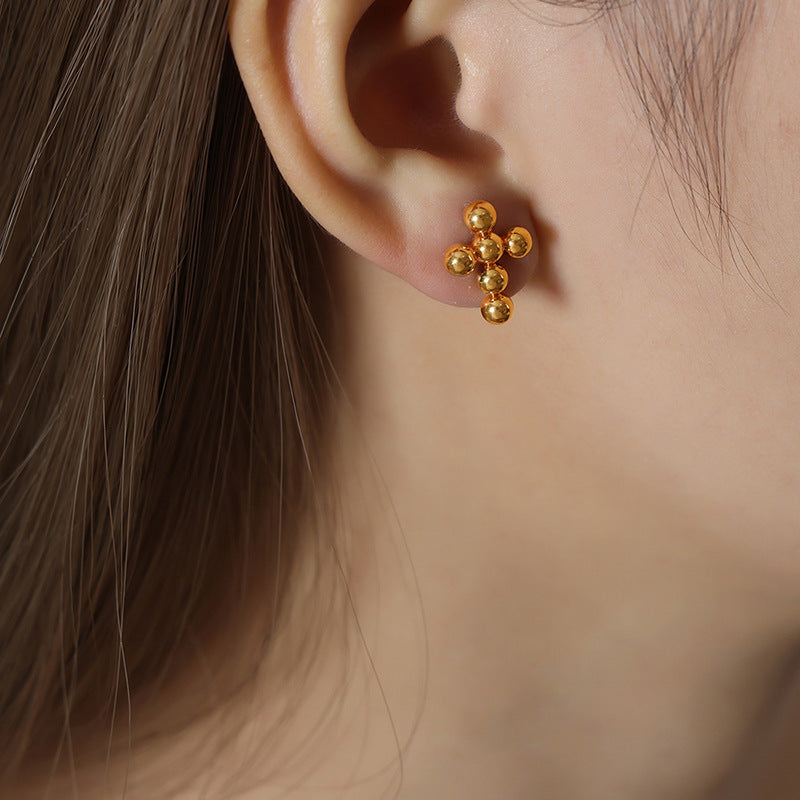 Wholesale Titanium Steel 18k Gold Vintage Steel Ball U-shaped Non-fading Earrings